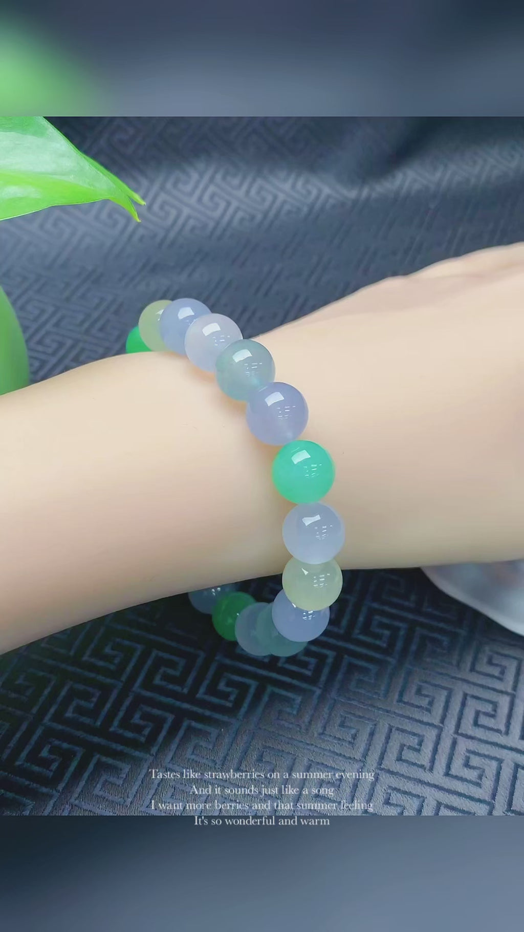 高冰多宝翡翠圆珠手串